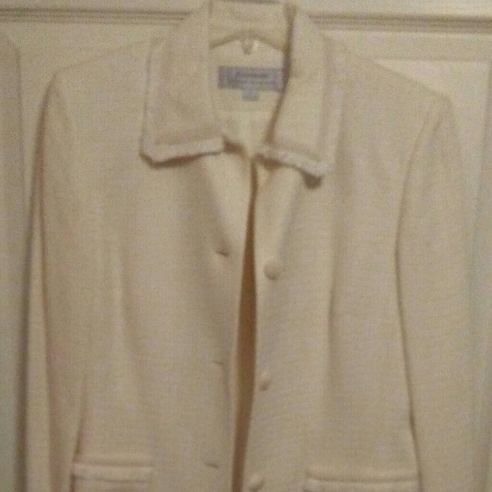 TAHARI Cream, full length coat, NEW with tags!